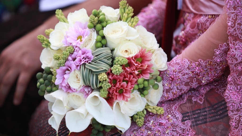 tropical flowers wedding bouqet