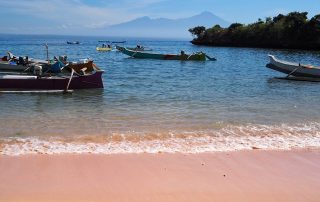 Lombok pink beach