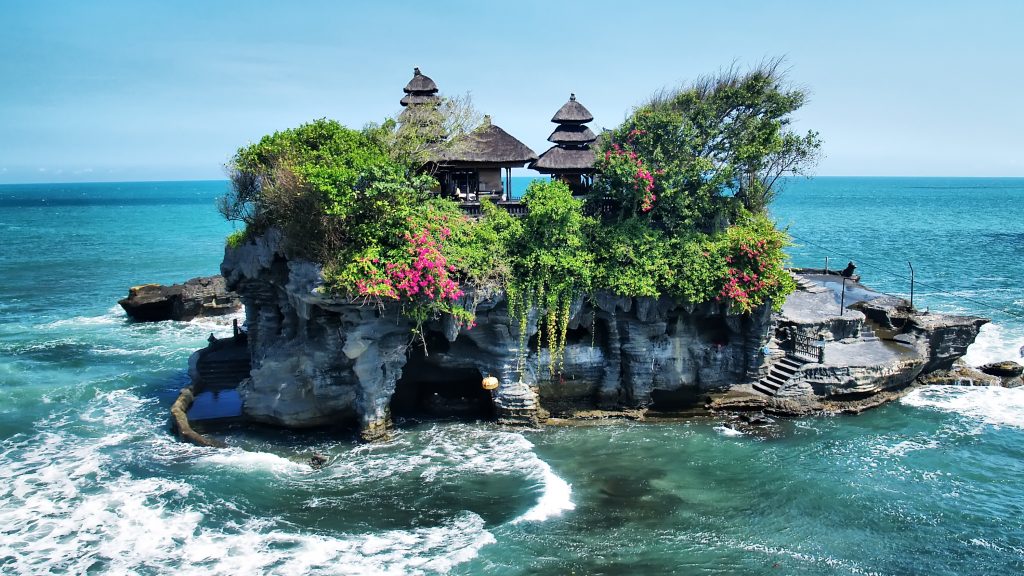 Tanah Lot Temple Tabanan Bali