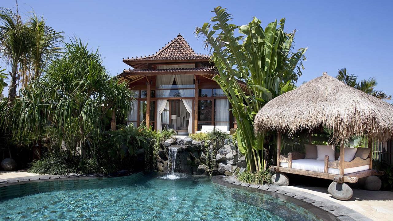 Villa Amy - The villa and pool