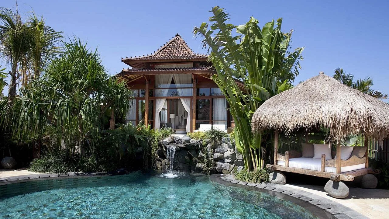 Villa Amy - The villa and pool
