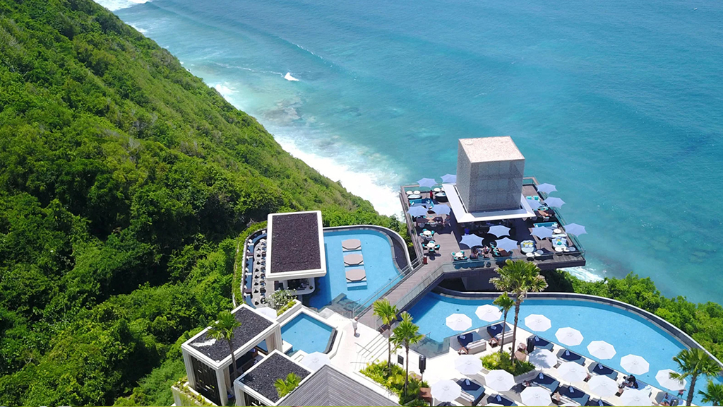 The Best Beach Clubs In Bali • Elite Havens MAGAZINE