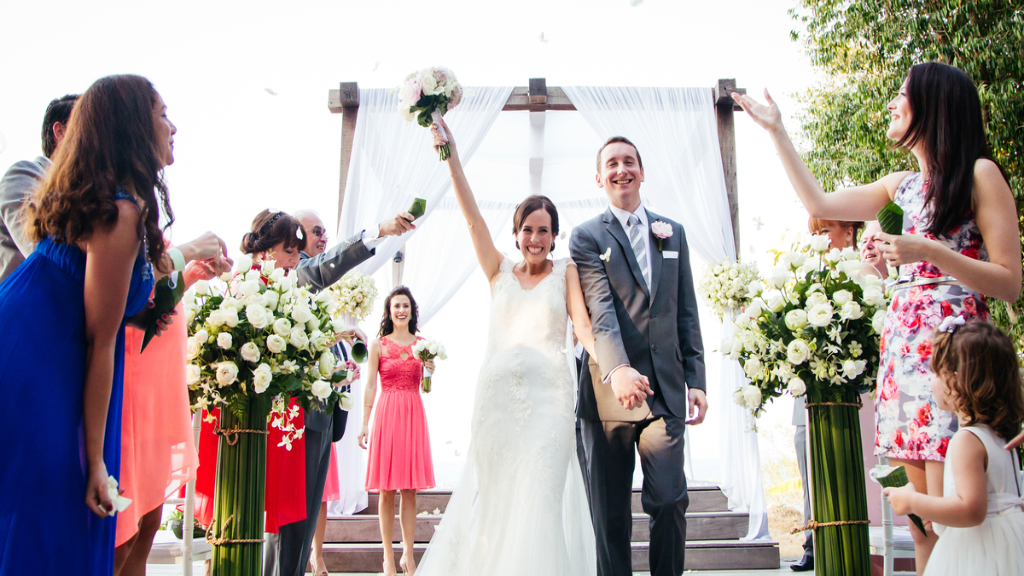 What to wear hotsell to a bali wedding