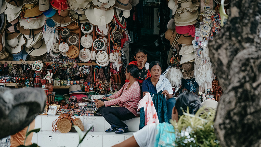 Bali's alternative - Traditional Market in Lombok