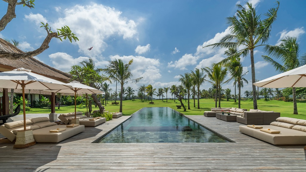 Kaba Kaba Estate - Pool deck (1024x576)