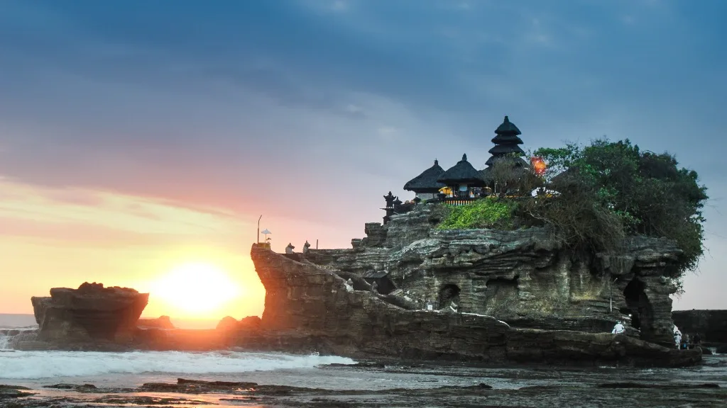 Bali Experience Pura Tanah Lot - unsplash - Bali Experience
