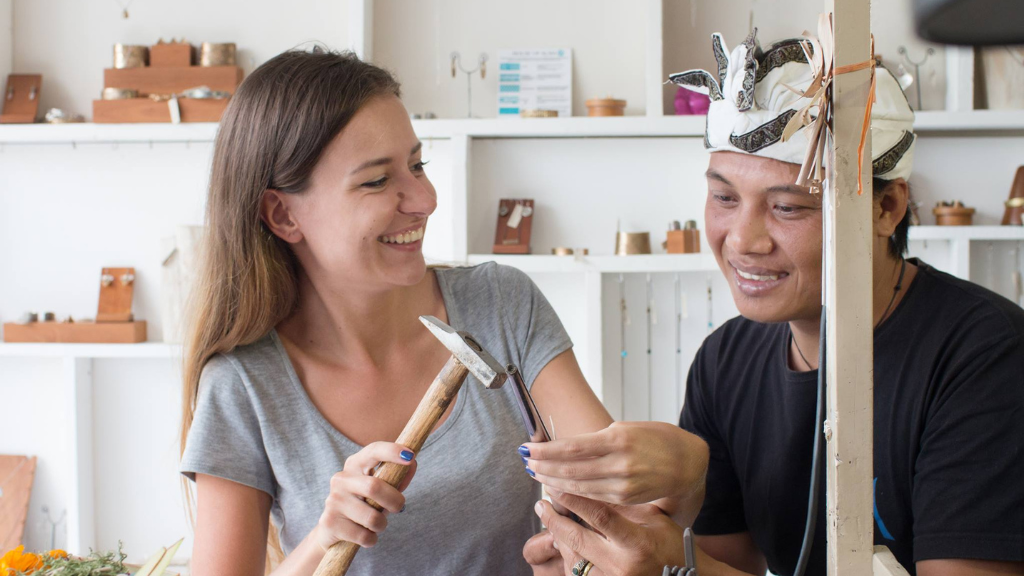 Jewellery-Making Class in Canggu